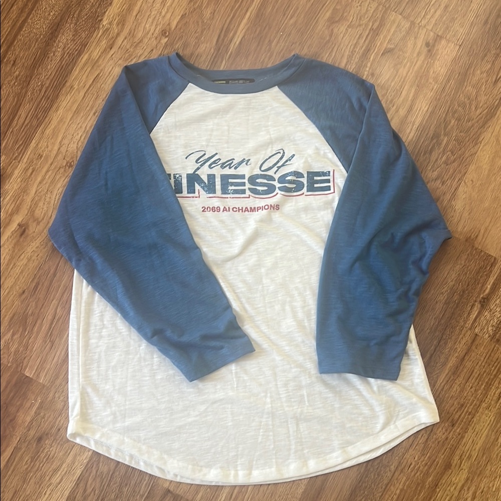 Bundle🌸$15 (3 items from closet)Finesse Blue and White Camisole Top